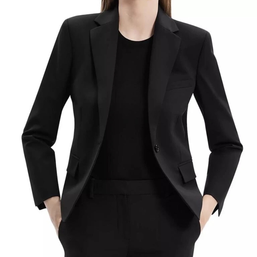 $435 Unworn--Theory Wool Blend Blazer in Black